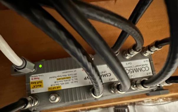 Può effettuare amplificatore Neightbors Signal Xfinity 1