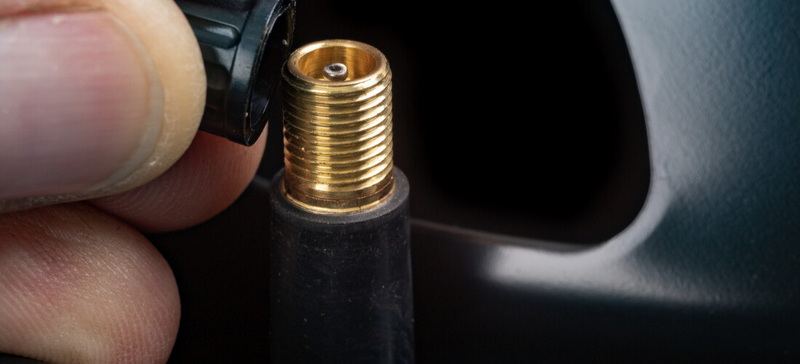 Comment réinitialiser le capteur de pression des pneus?